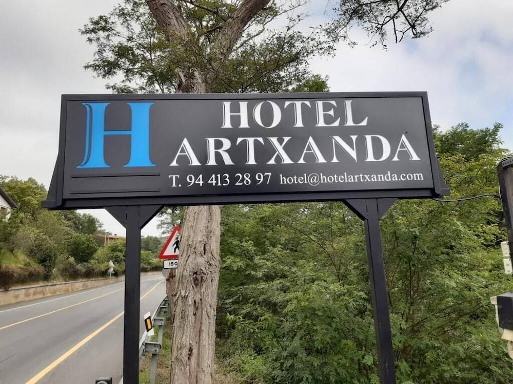Hotel Artxanda Bilbao, Parking Gratuito en el Exterior Junto al Hotel, 1