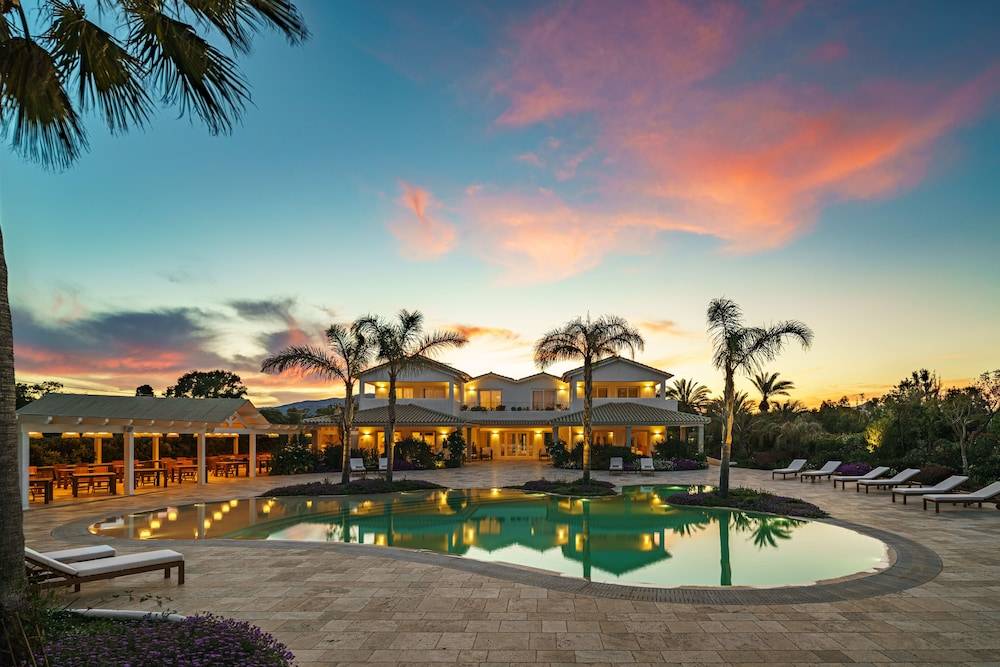 Sant Efis Hotel 1