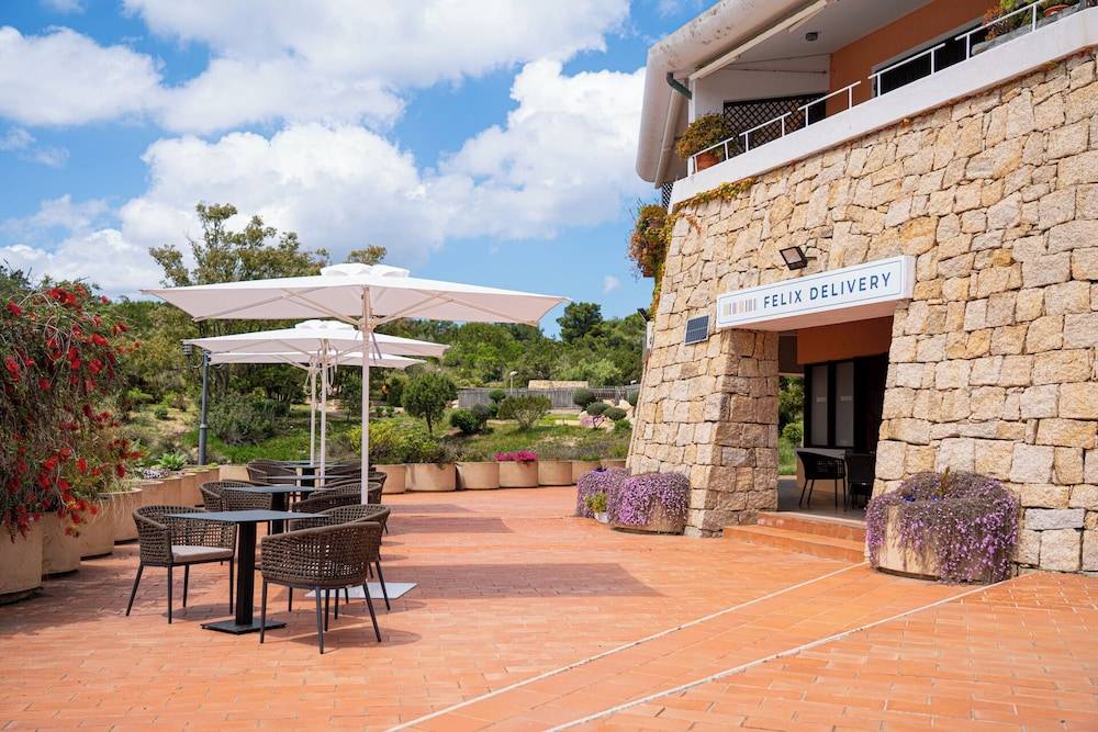 Felix Hotels - Residence Hotel Costa Serena 2