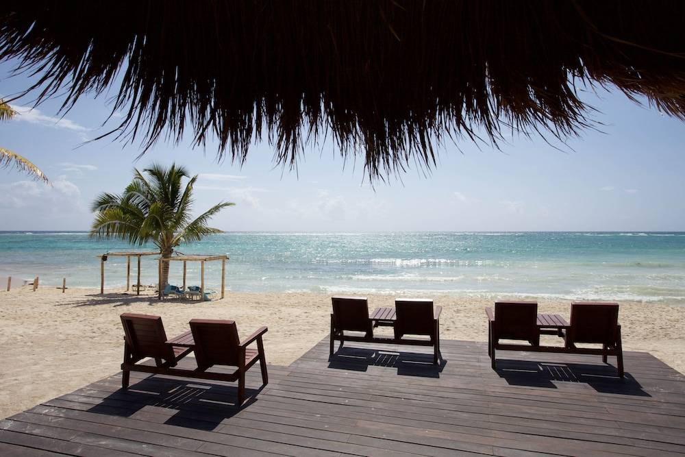 Akumal Bay Beach & Spa Resort 1