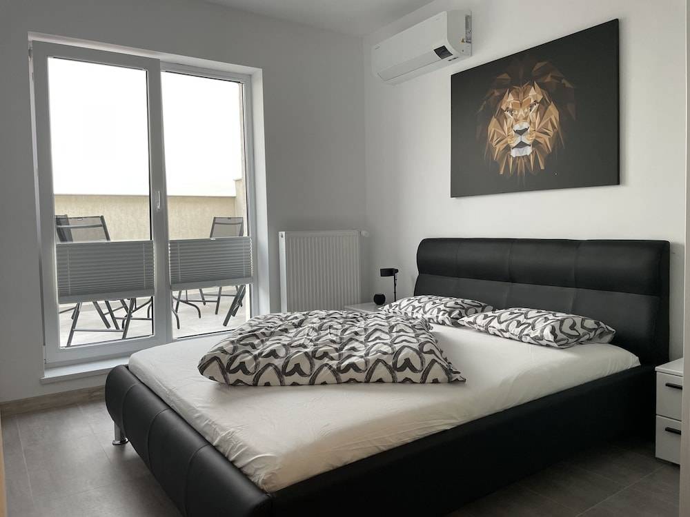 4 Room Penthouse Terrace W18+W19 1