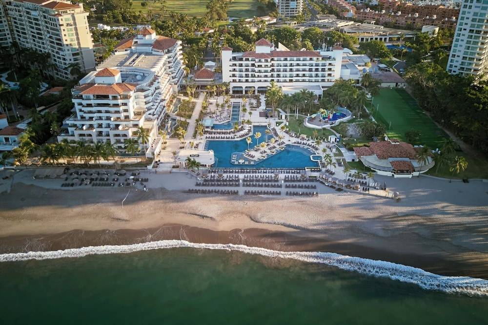 Marriott Puerto Vallarta Resort & Spa 1