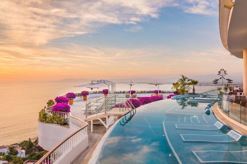 Grand Miramar All Luxury Suites & Residences 1