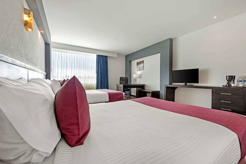 Comfort Inn Morelia 1