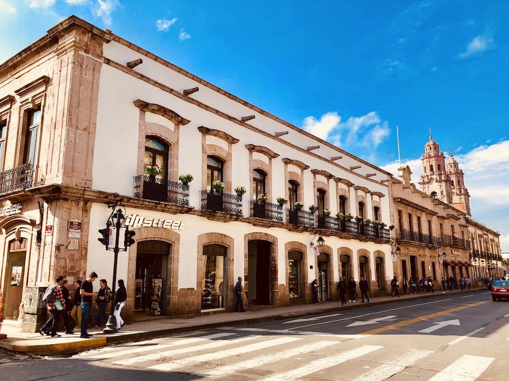 Hotel Herencia By Hosting House 1