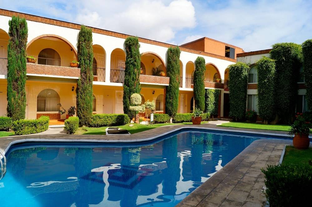 Hotel & Suites Villa del Sol 1