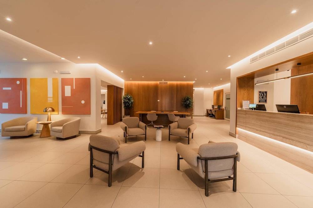 Comfort Inn Monterrey Valle 2
