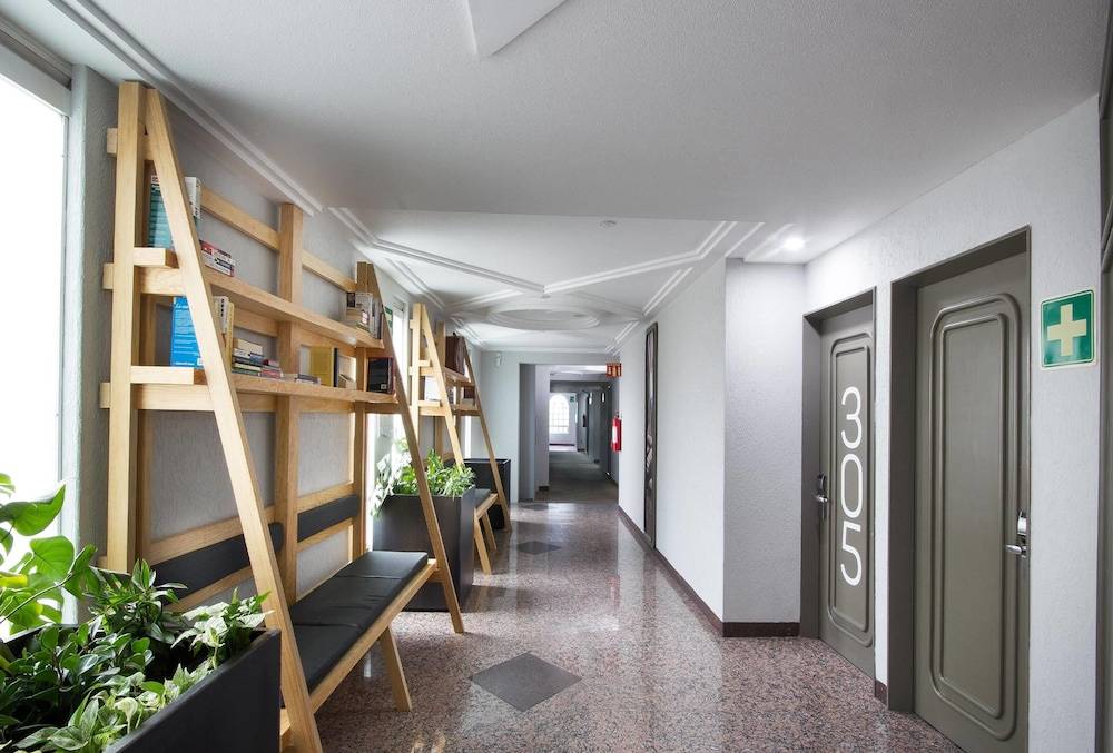 Hotel MX congreso CDMX, Trademark Collection by Wyndham 2