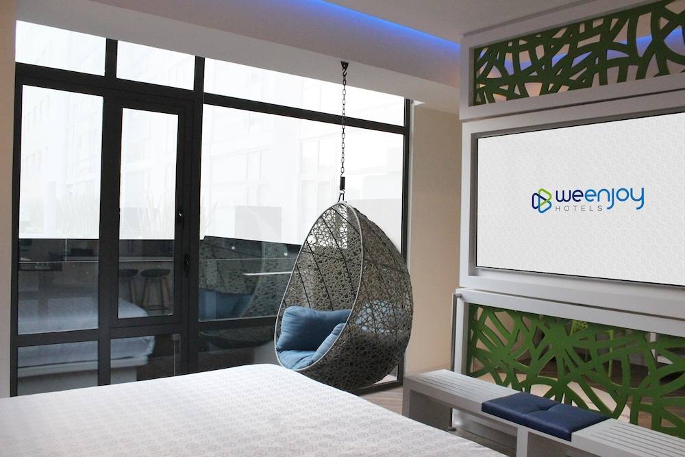 WeEnjoy Hotels Aeropuerto CDMX 1
