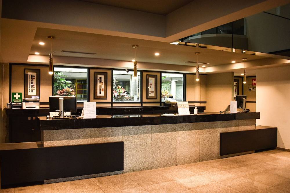 Ramada by Wyndham Mexico City Santa Fe 2