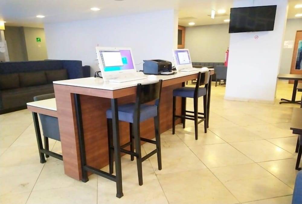 Holiday Inn Express MEXICO SANTA FE by IHG 2
