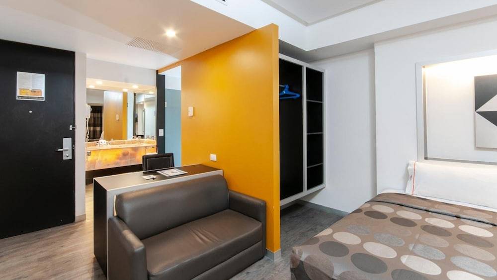 Hotel Harare 2