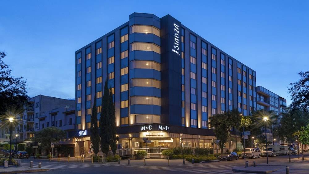 Stanza Hotel 1
