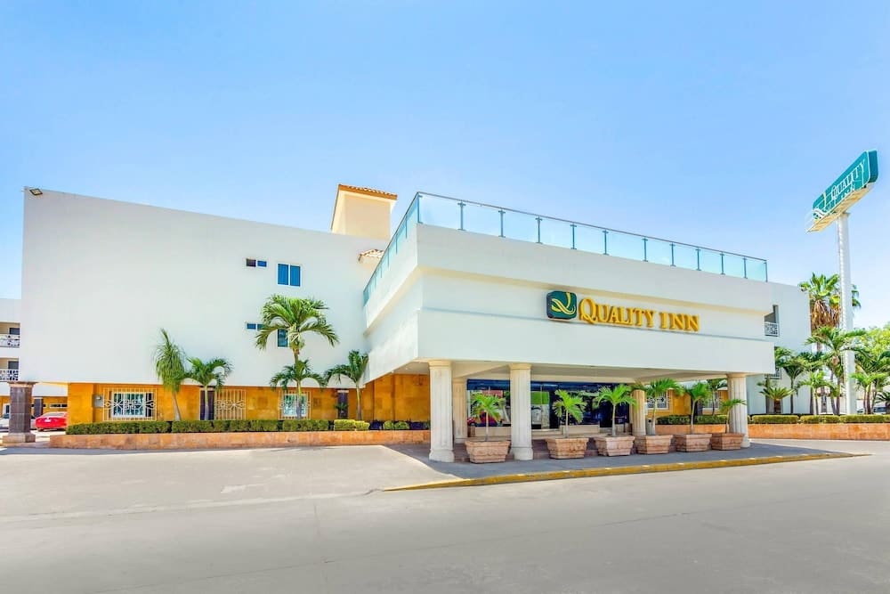 Quality Inn Mazatlan 1