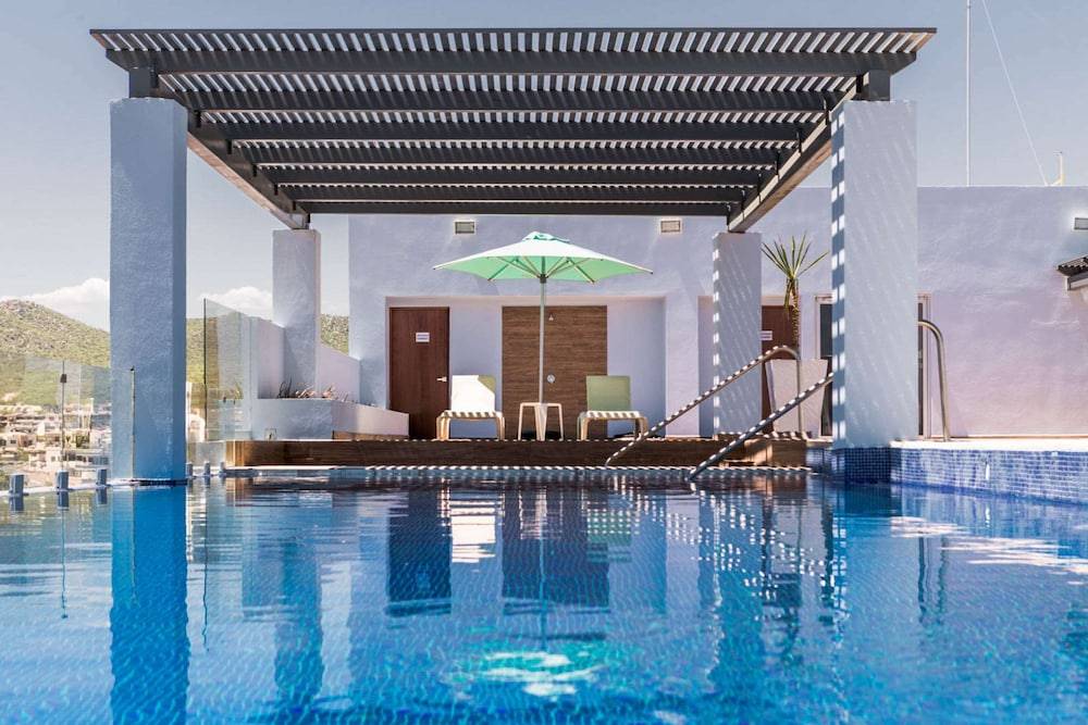 Comfort Inn & Suites Los Cabos 1