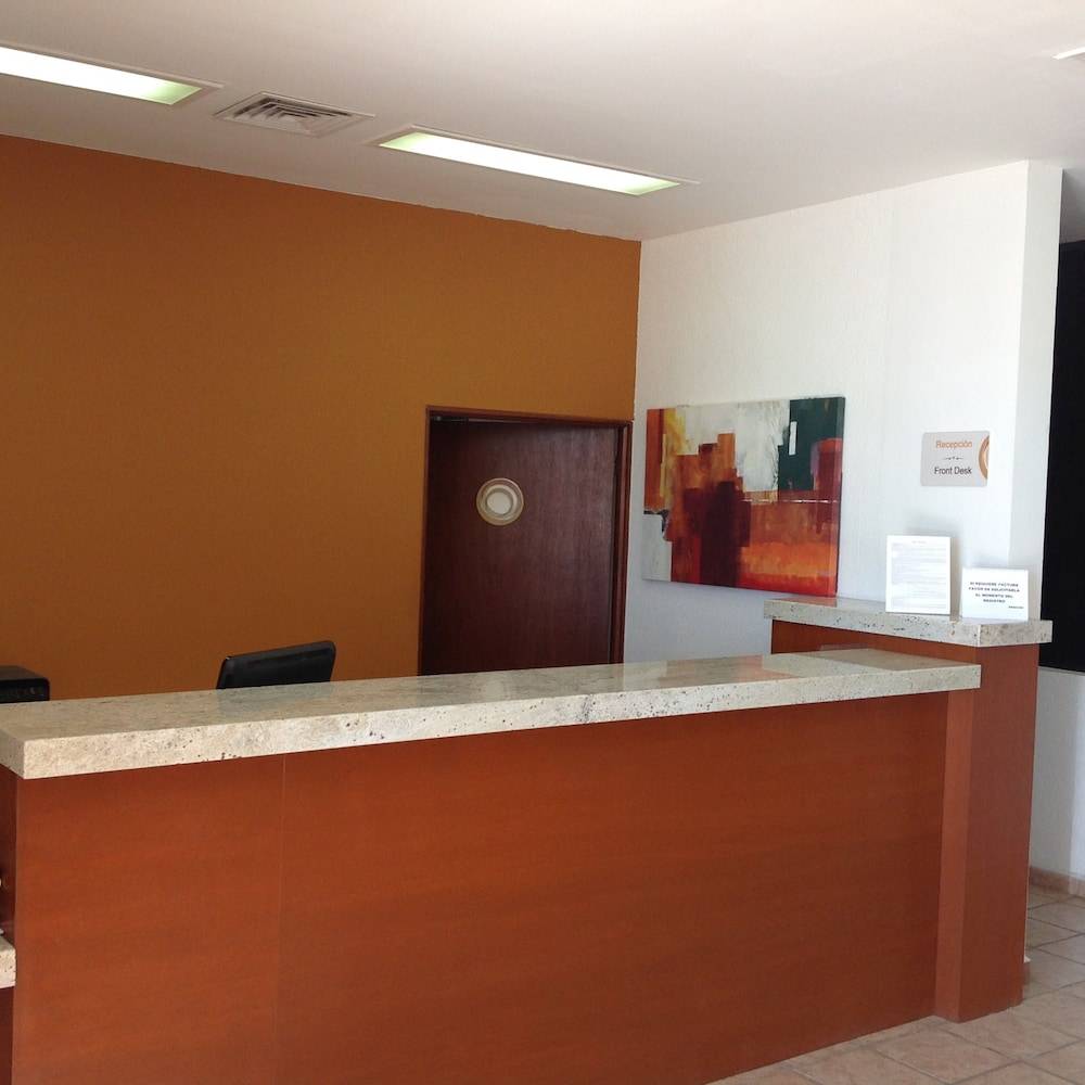 Sunrock Hotel & Suites 2