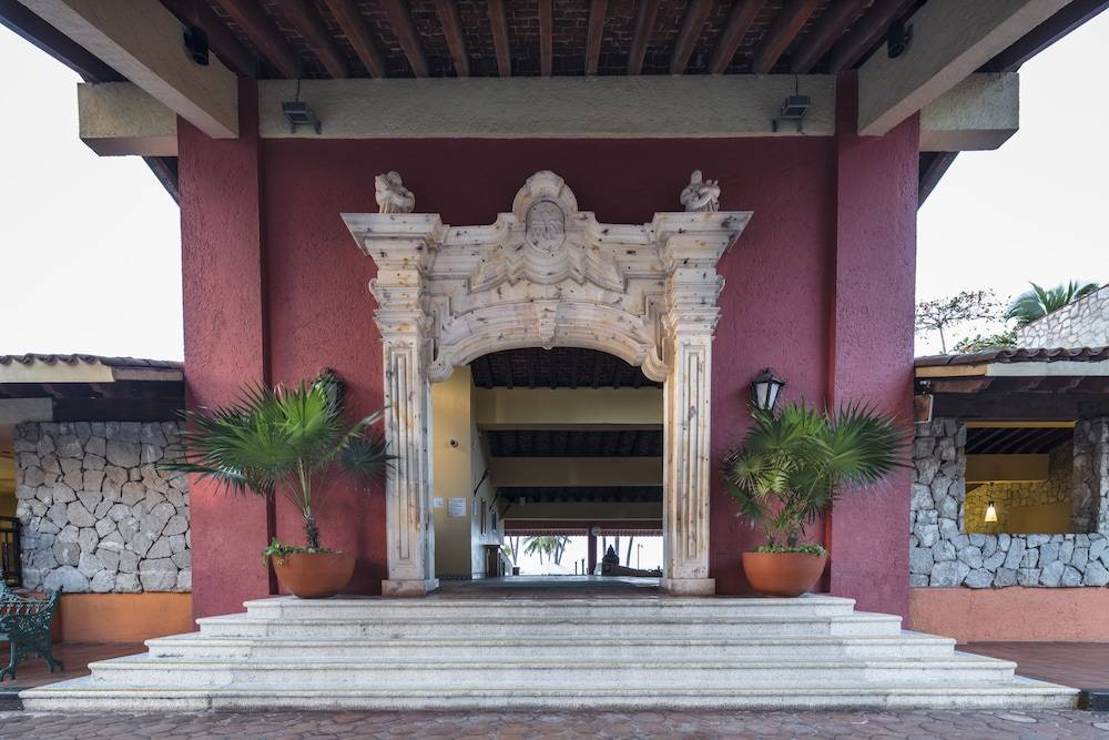 Holiday Inn Resort IXTAPA ALL-INCLUSIVE by IHG 2