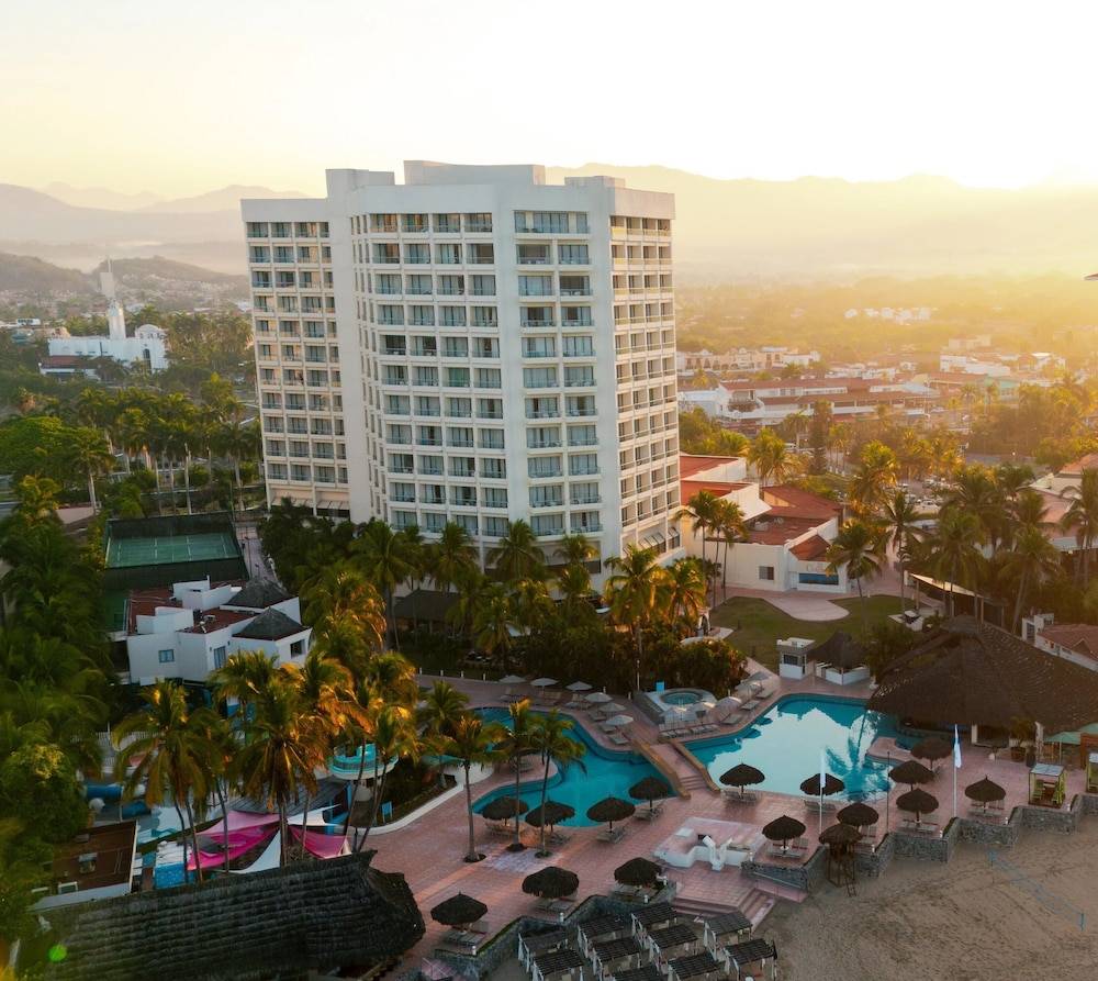 Sunscape Dorado Pacifico Ixtapa Resort & Spa- All Inclusive 1