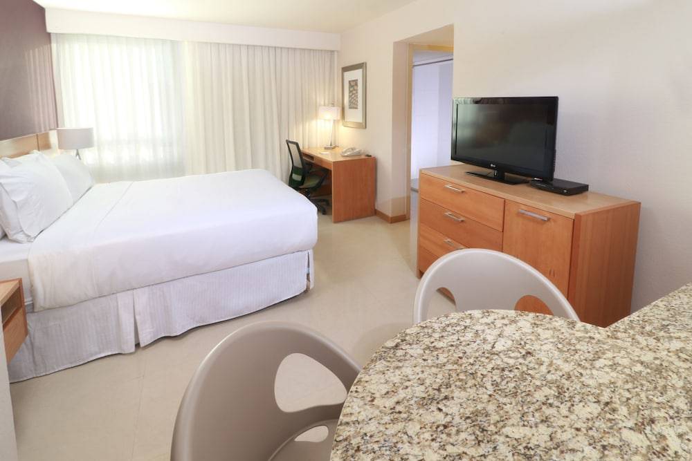 Staybridge Suites GUADALAJARA EXPO by IHG 2