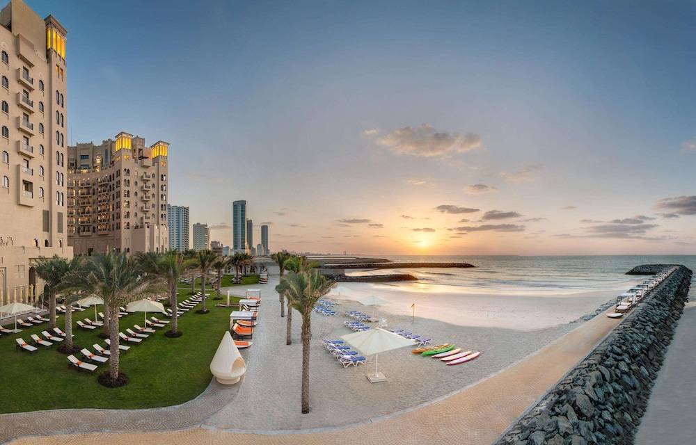 Bahi Ajman Palace Hotel 1