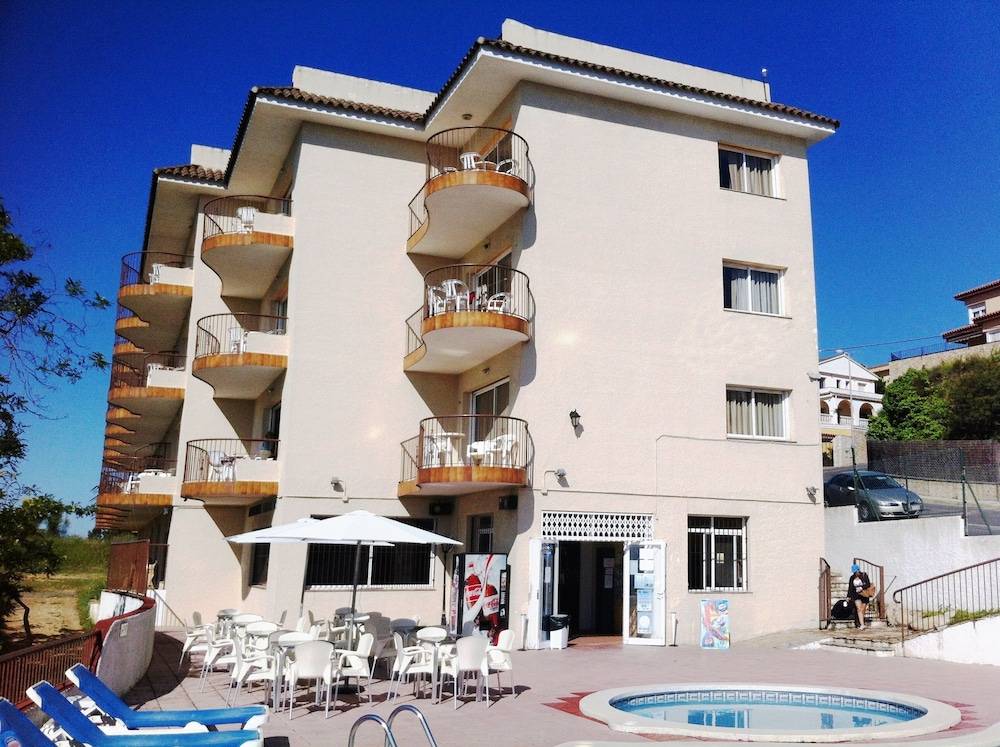 Apartamentos AR Muntanya Mar 2