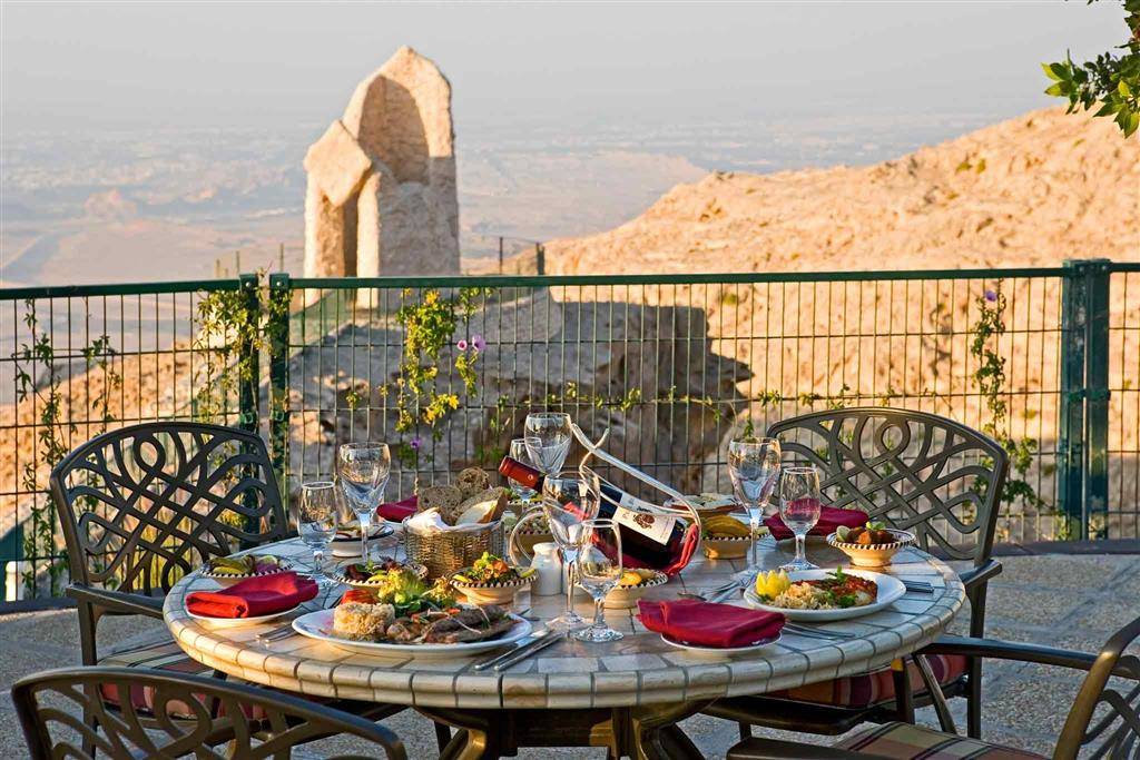 Oryx Grand Jebel Hafeet Hotel 1