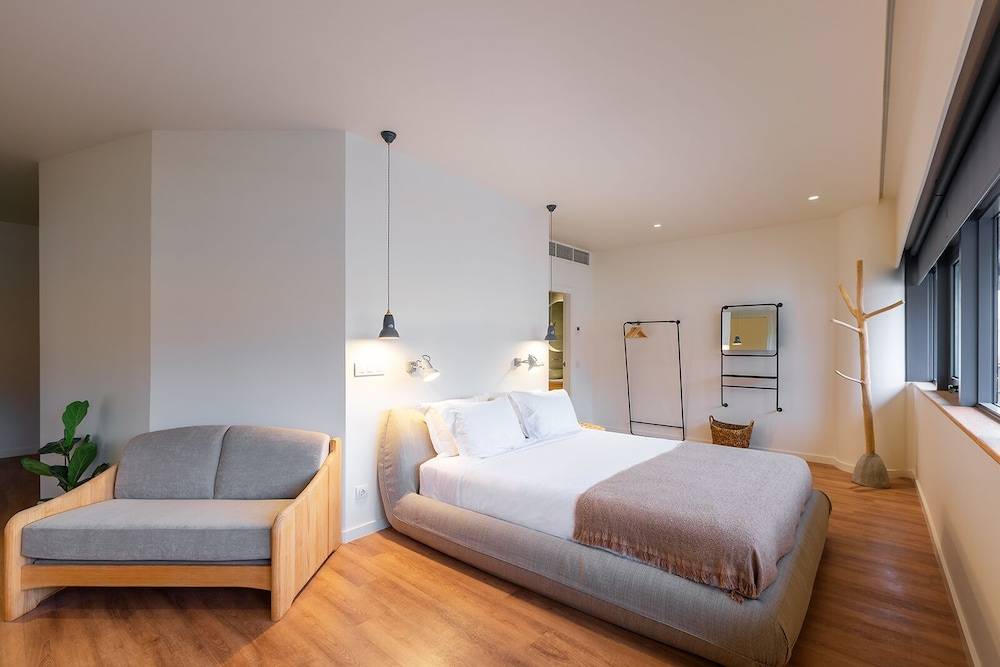 Three House Hotel 2