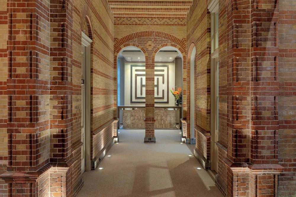 The College Hotel Amsterdam, Autograph Collection 1