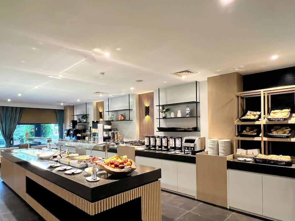 XO Hotels Blue Square 1