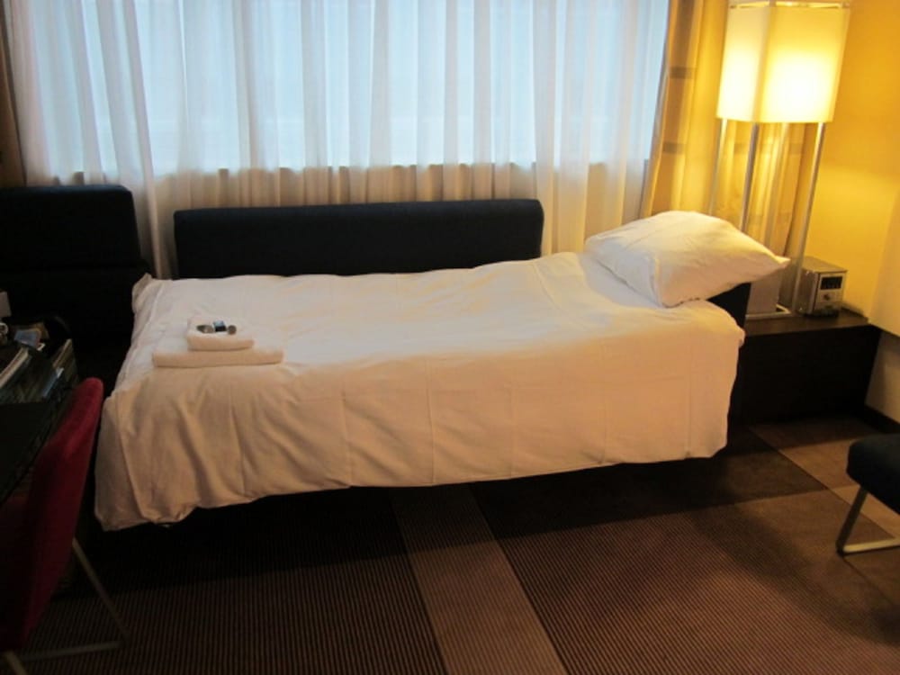 Movenpick Hotel Amsterdam City Centre 2
