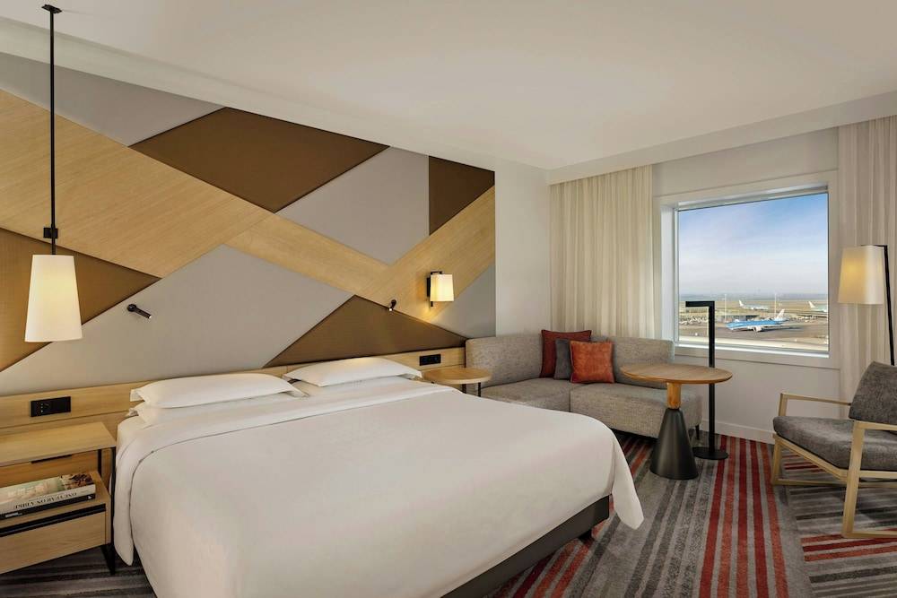 Sheraton Amsterdam Airport Hotel and Conference Center 1
