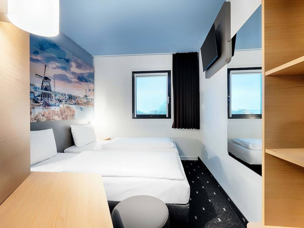 B&B Hotel Amsterdam-Zaandam 1
