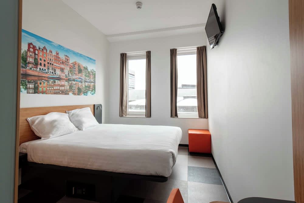 easyHotel Amsterdam Arena Boulevard 1