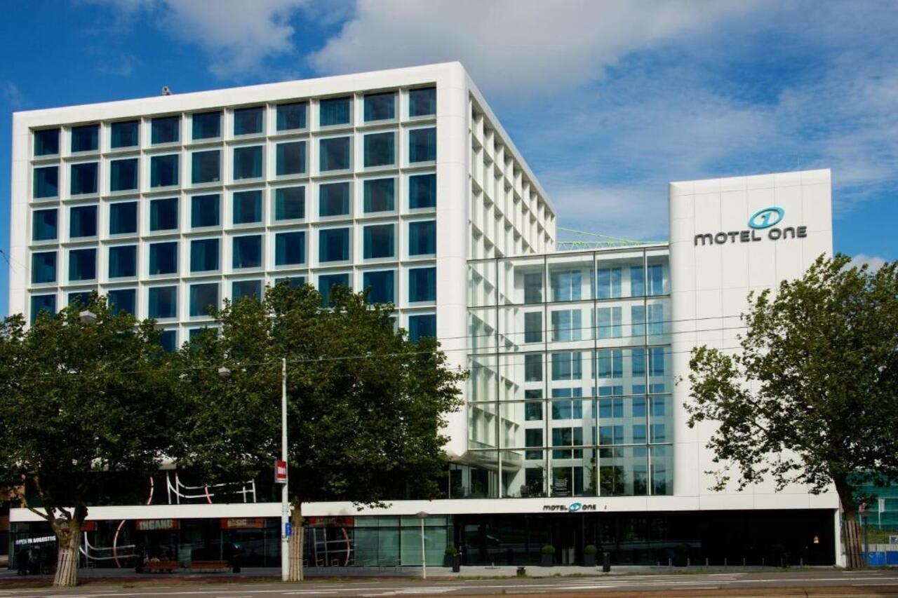 Motel One Amsterdam 1