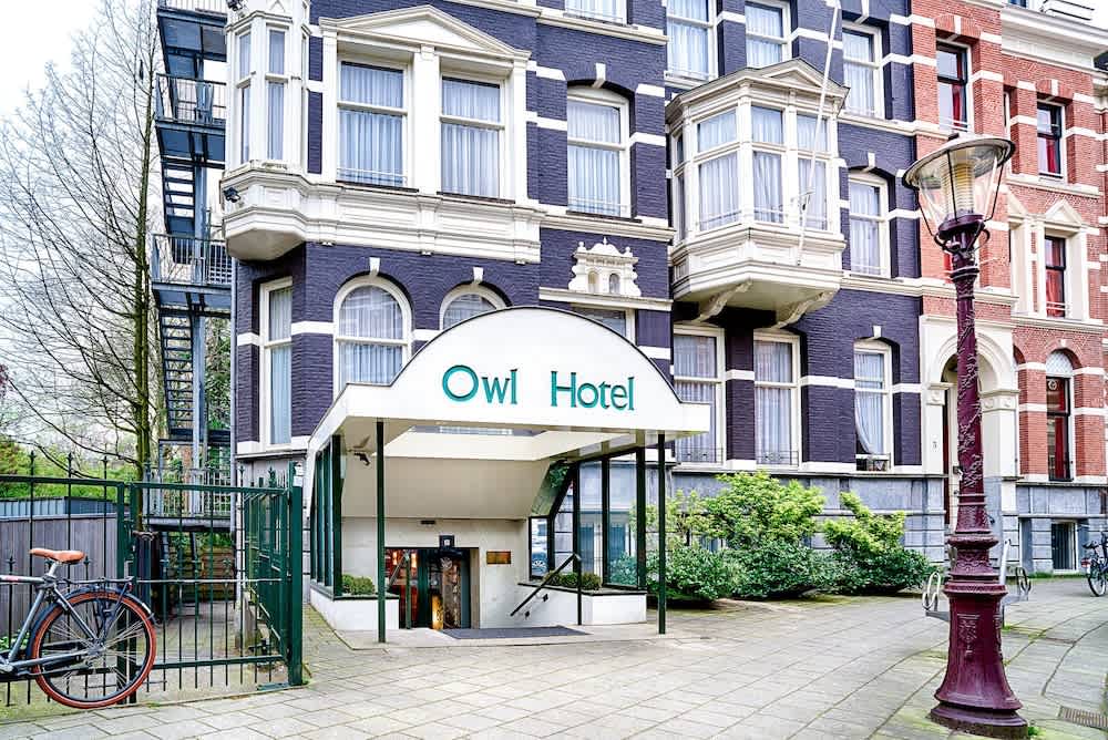 Owl Hotel 1