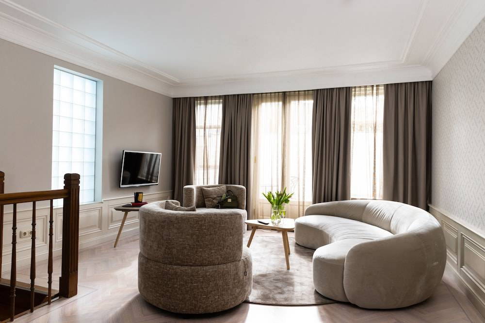 Amsterdam Canal Suites 1