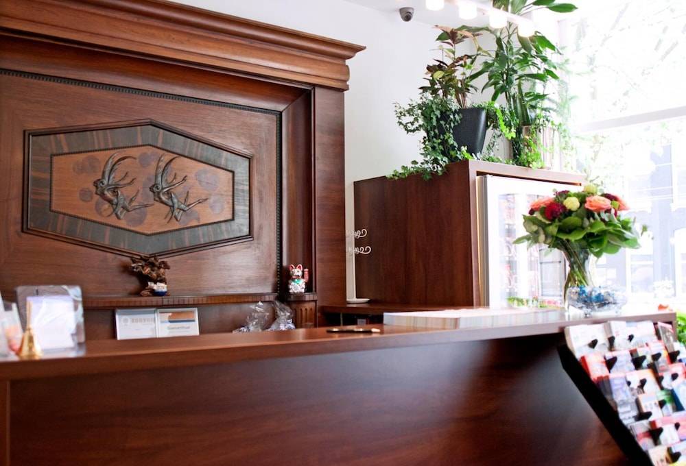 Hotel Allure 2