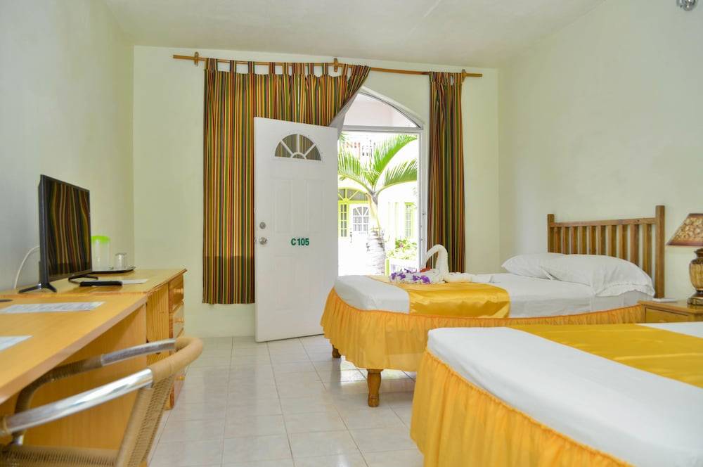 Fun Holiday Beach Resort 1