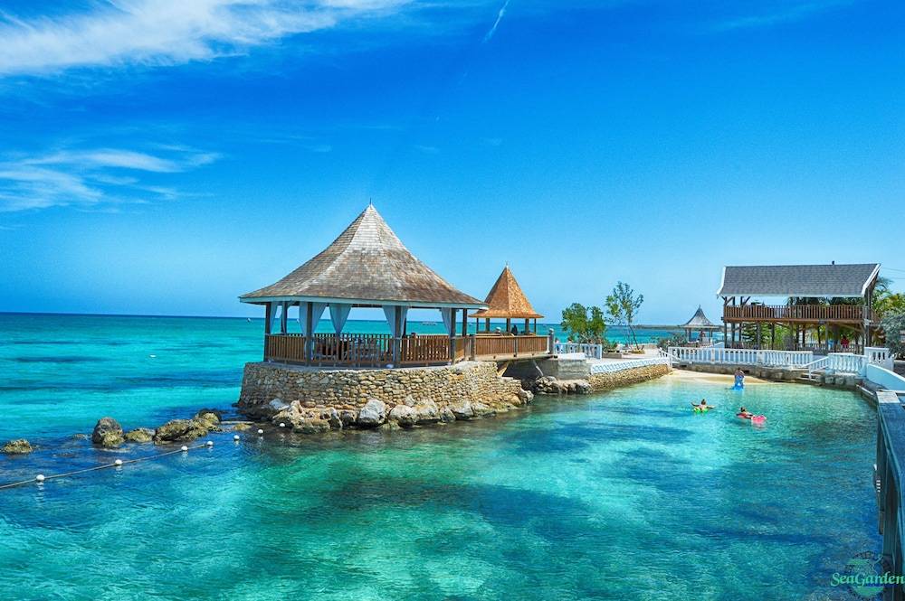 SeaGarden Beach Resort - All Inclusive 1