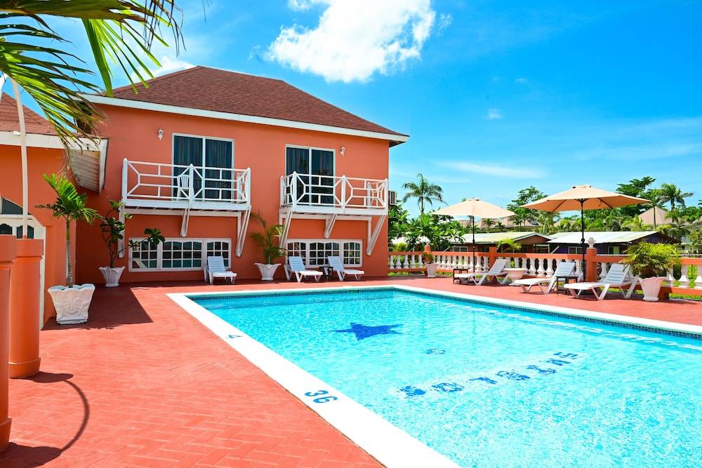 Shields Negril Villas 1