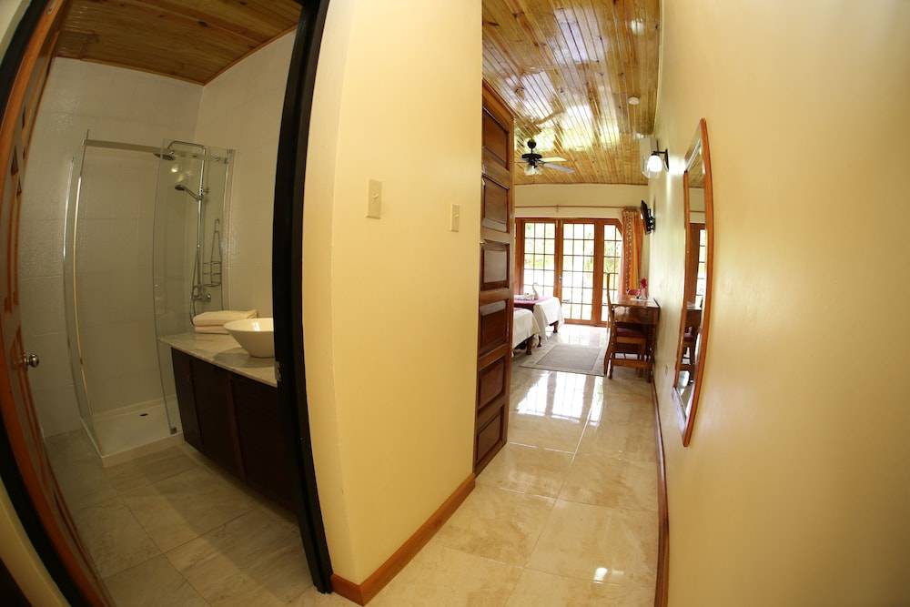Charela Inn 2