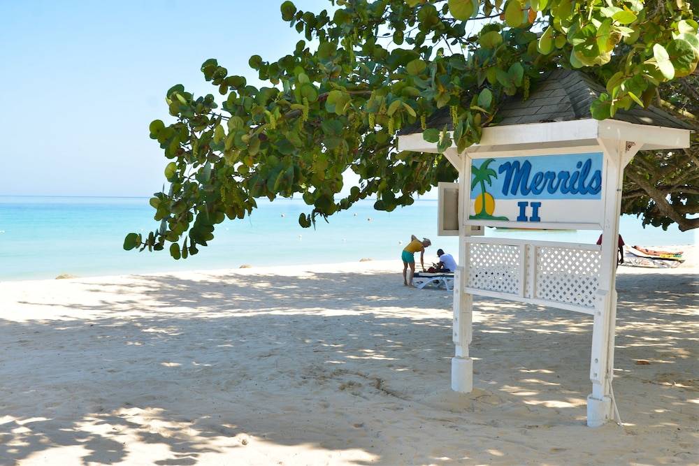 Merrils Beach Resort II 1