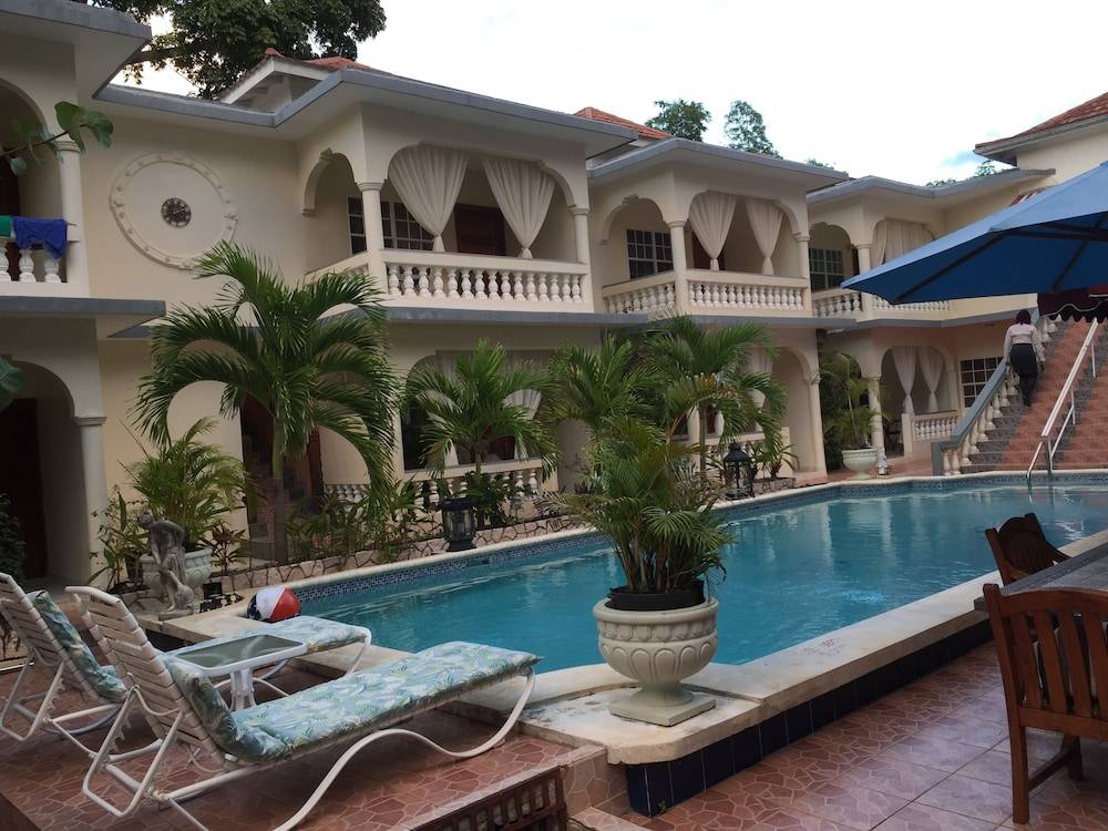 Rayon Hotel 1