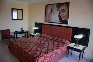 Chateau Miramar 2