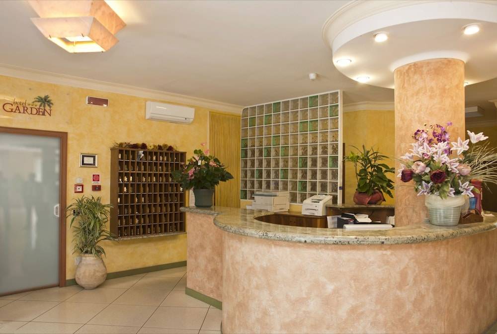 Hotel Garden 2