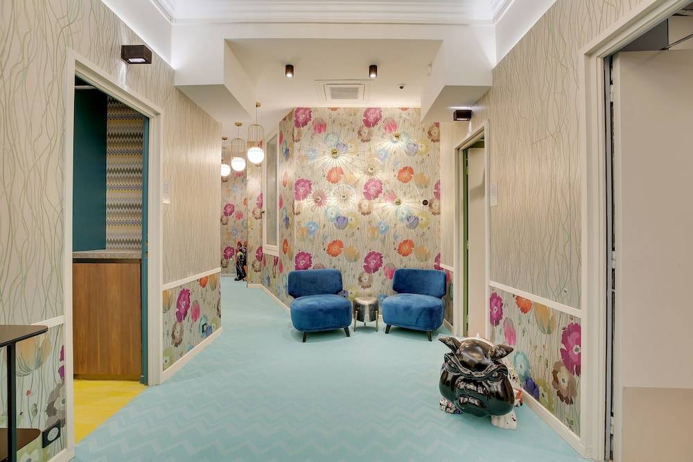 Hotel 33 Marbeuf 2