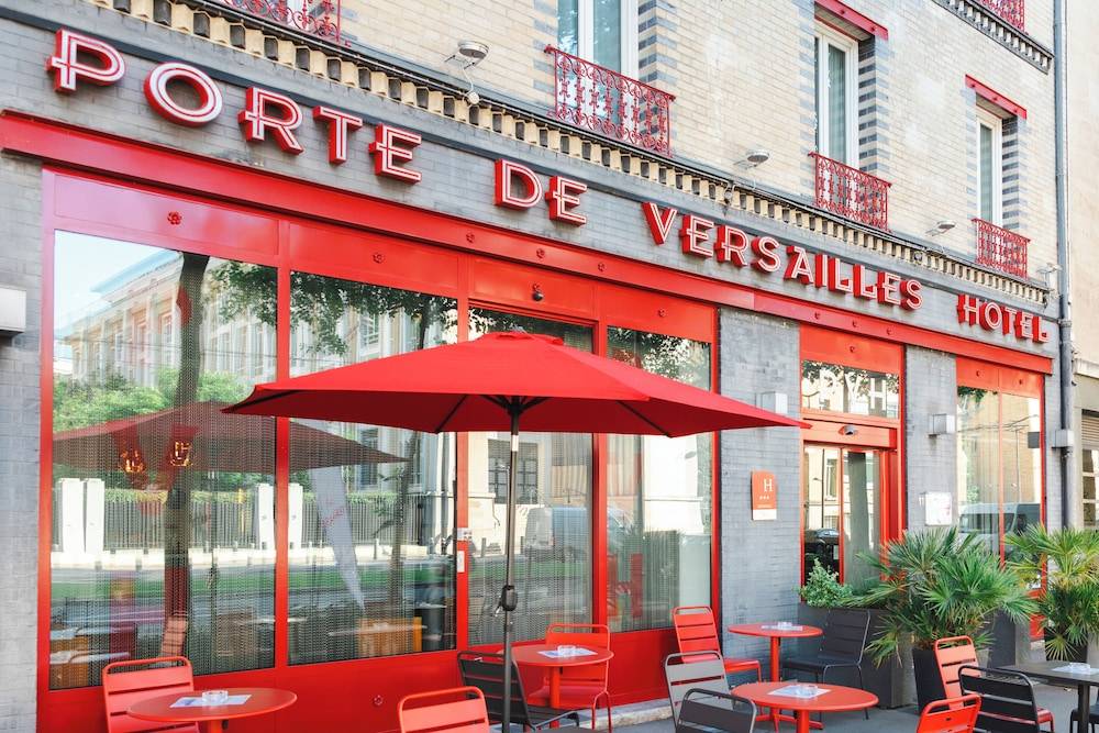 Porte de Versailles Hotel 1