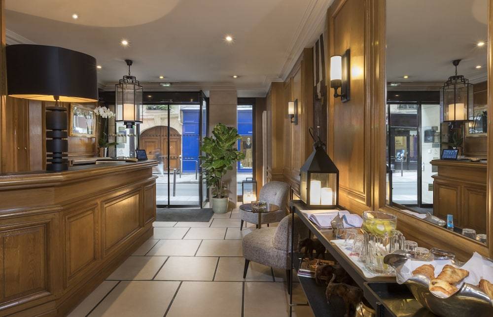 Dauphine Saint Germain 2