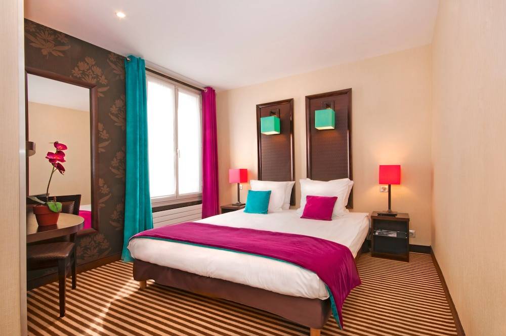 Hotel Pax Opera 1