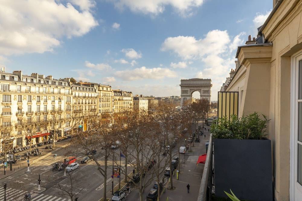Hotel Montfleuri Champs-Elysées 1